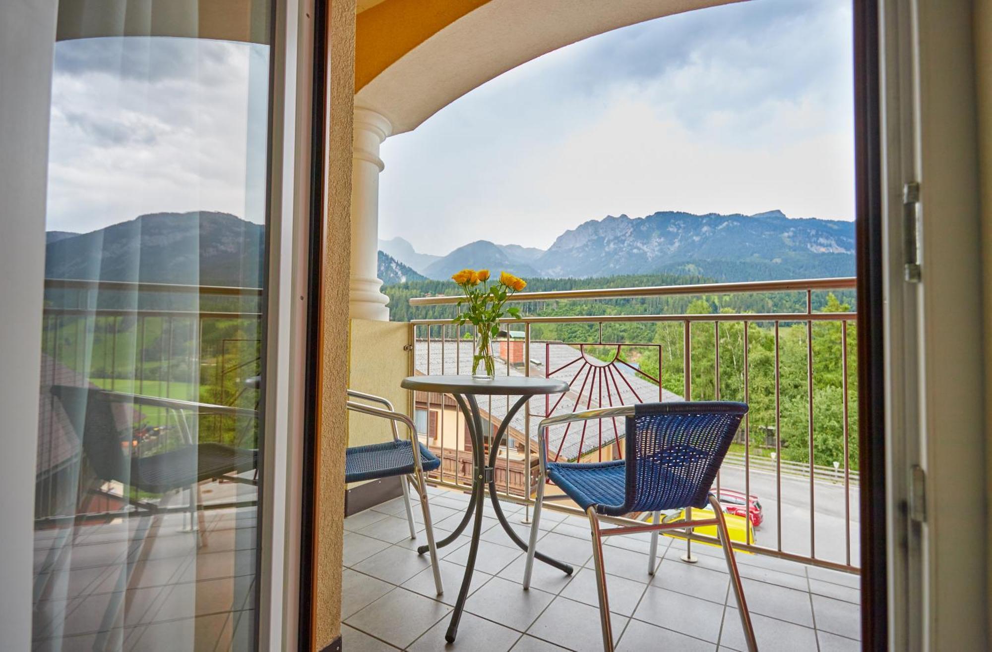 Hotel Gasthof Stenitzer by Apart4you Haus im Ennstal Exterior foto